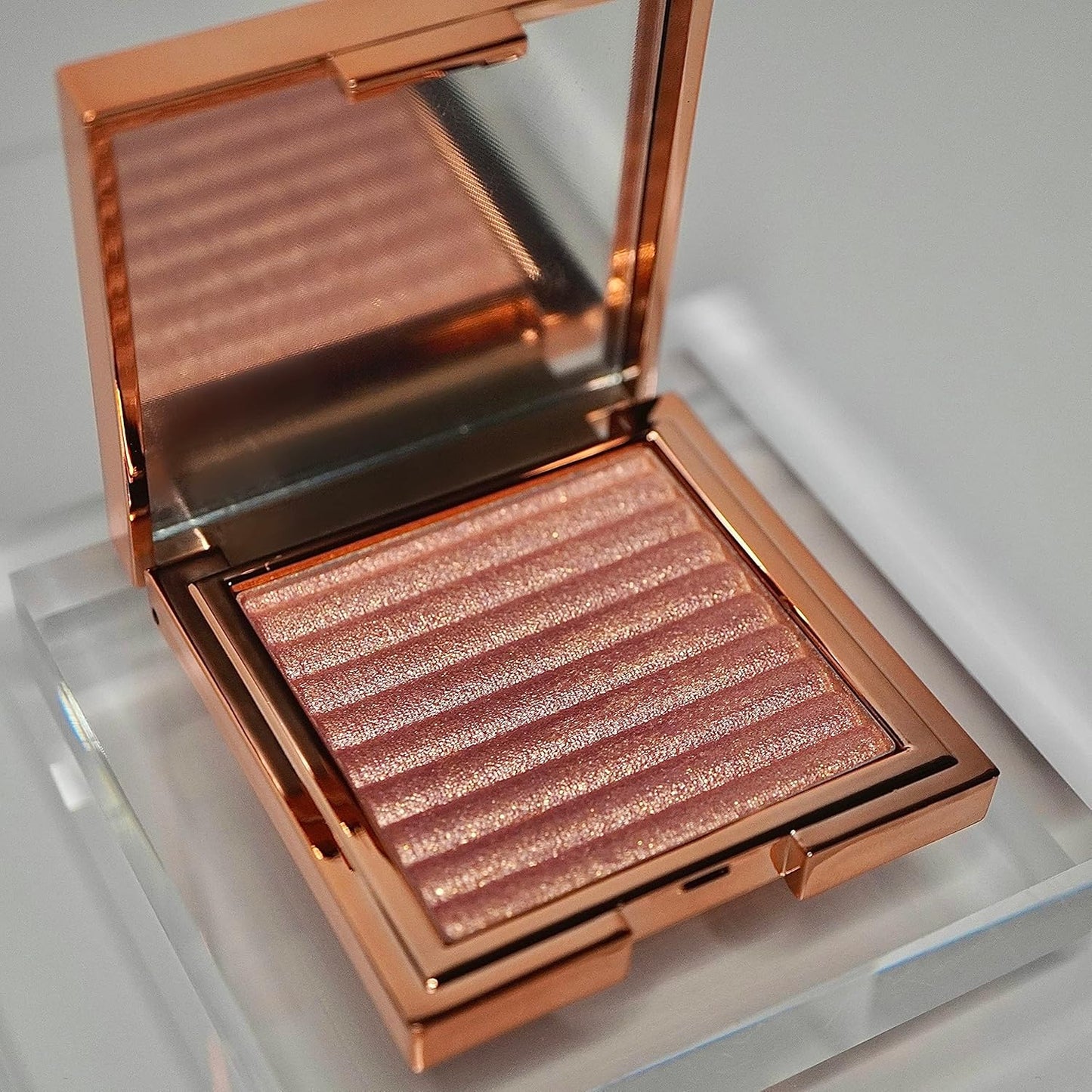 Powder Highlighter Makeup Palette, Shimmer Glitter Shiny Contour Highlight Makeup Illuminator - Luminizer Contouring Palette Shimmery Finish Face & Body (1, Pink, Full Size)