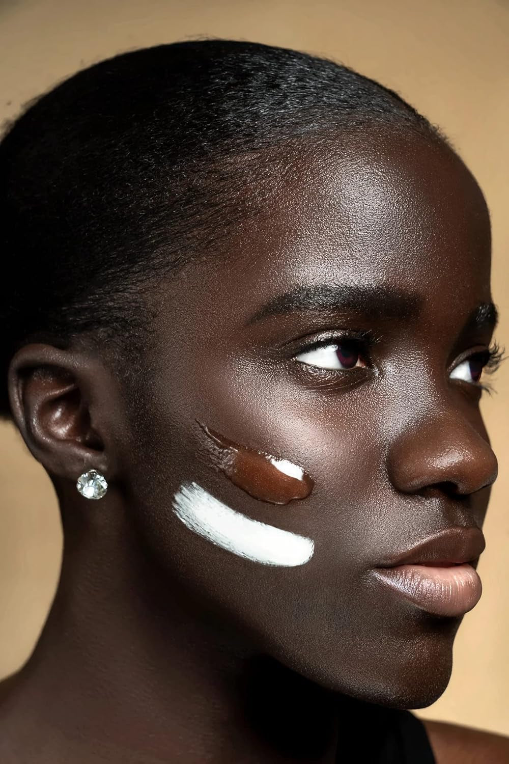 INSTANT MIRACLE EXTRA MATTE HOLD MATTIFIER, MATTIFYING MAKEUP BASE PRIMER for SHINE and OIL CONTROL - PORE MINIMIZER and HIDES WRINKLES and FINE LINES