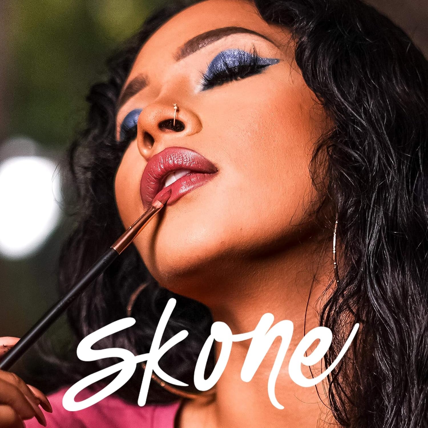 Precision Lip Brush for Smooth Applications –  Cosmetics Bring Professional Grade Lipstick Brushes and Lip Gloss Brushes Directly to the Consumer